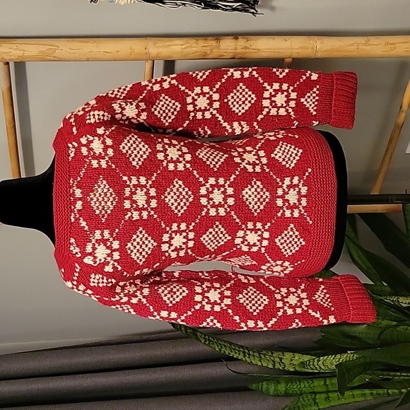 American Eagle Hand Knit Sweater - Picture 4 of 5